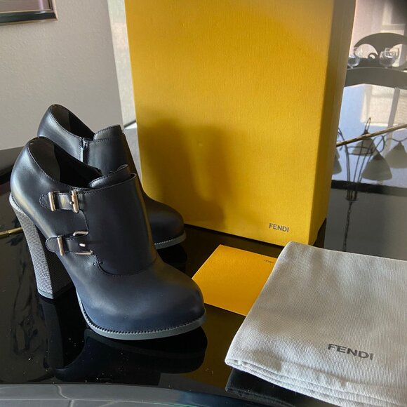 NWT FENDI Blue and Gray Leather Booties - Size 36/6 - Picture 1 of 3